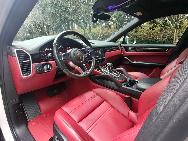 Фото 8 - Porsche Cayenne