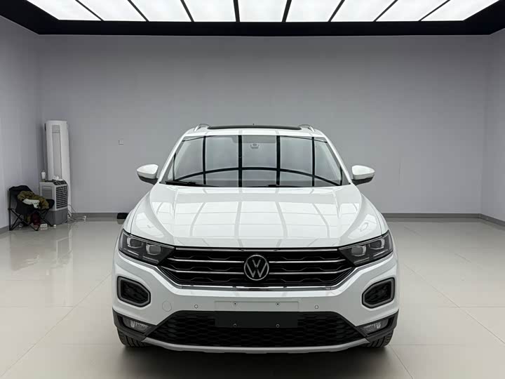 Фото 2 - Volkswagen T-Roc
