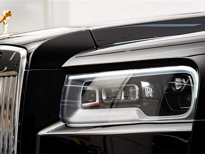 Фото 5 - Rolls-Royce Cullinan