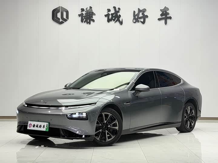 Фото 1 - XPeng P7