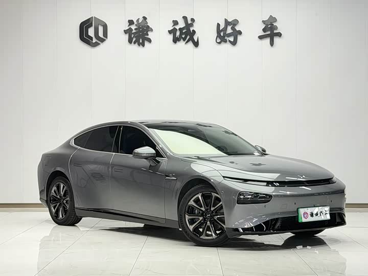 Фото 3 - XPeng P7