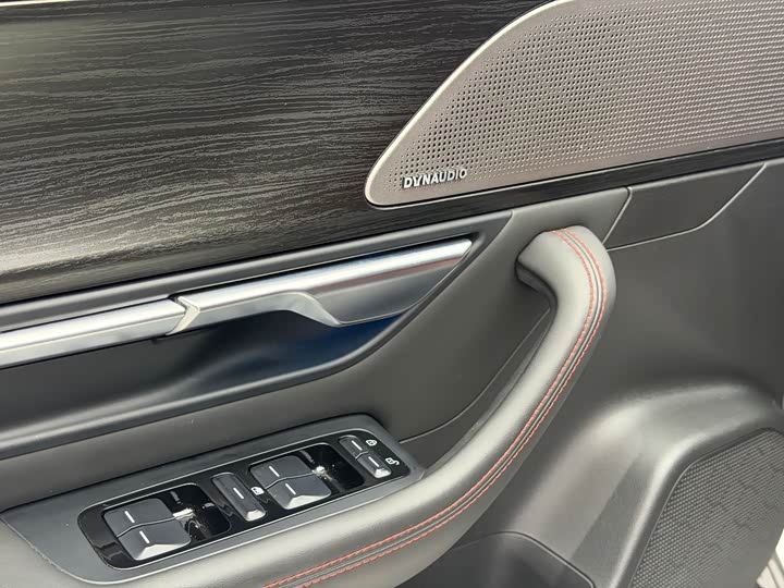 Фото 9 - XPeng P7