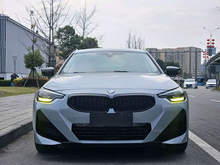 Photo 2 - BMW 2 Series