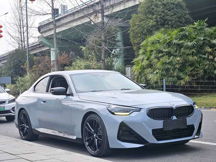 Photo 4 - BMW 2 Series