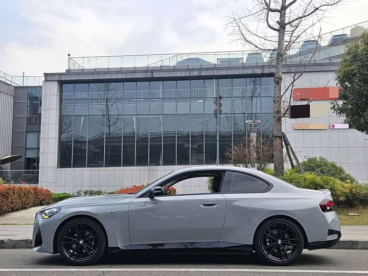 Photo 6 - BMW 2 Series