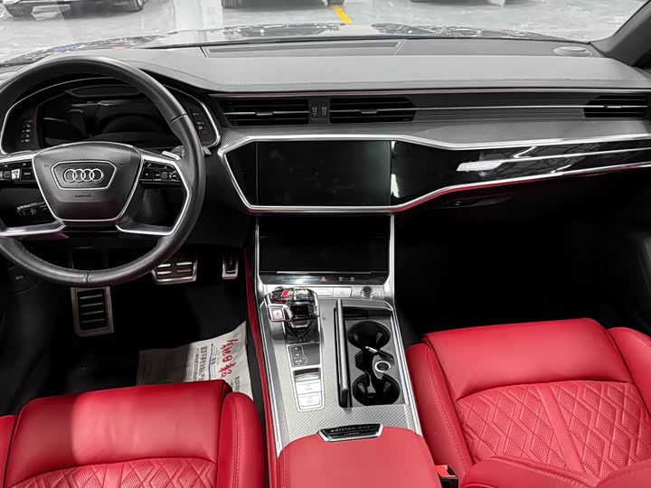 Фото 4 - Audi A7L
