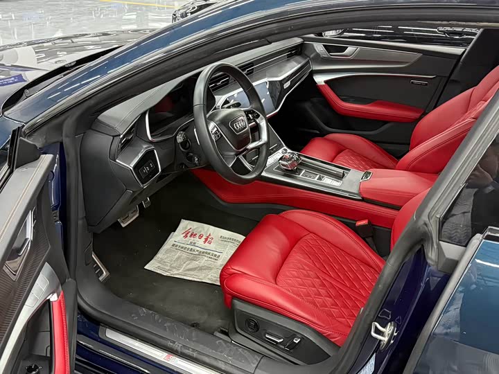 Фото 5 - Audi A7L