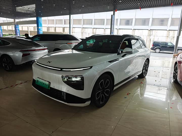 Фото 2 - XPeng G9