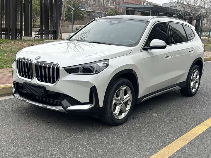 Фото 1 - BMW X1