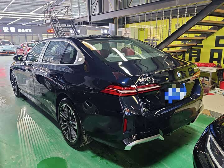 Фото 7 - BMW 5 Series