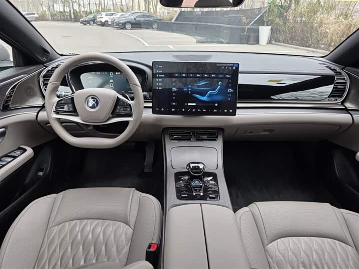 Фото 7 - BYD Han