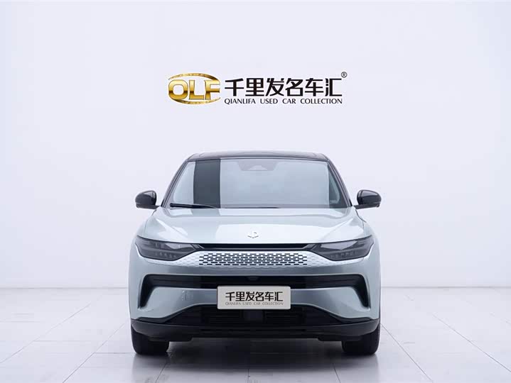 Photo 2 - Leapmotor C11