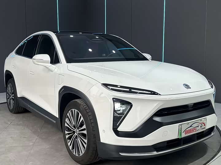 Фото 3 - Nio EC6