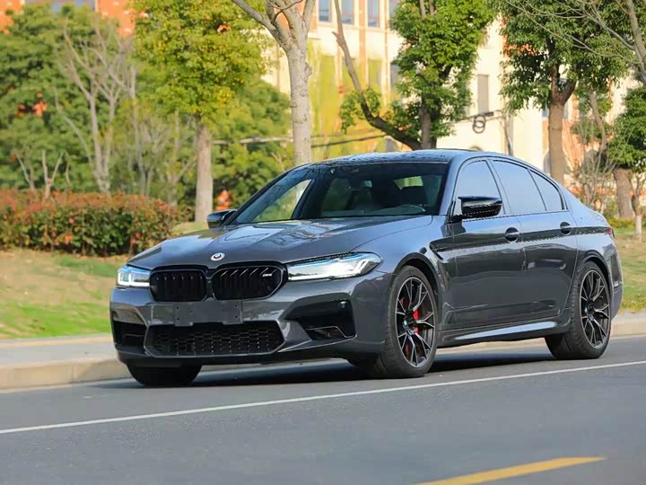 Photo 6 - BMW M5