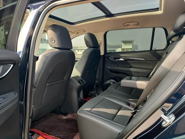 Photo 6 - Buick Envision Plus