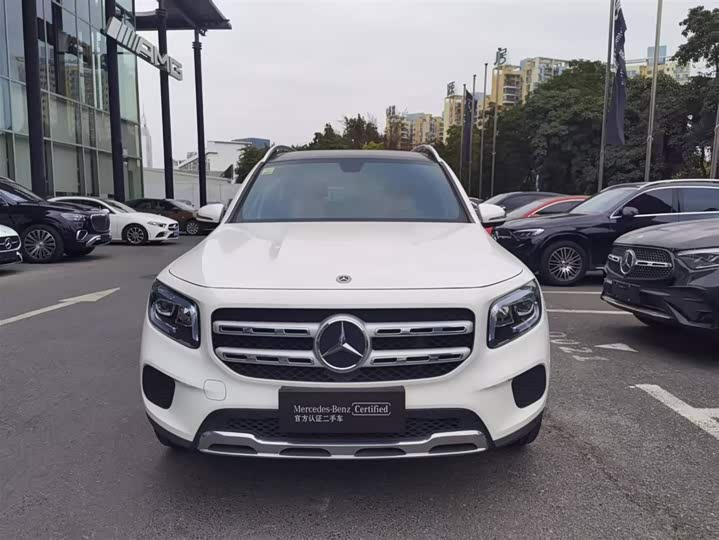 Фото 2 - Mercedes-Benz GLB-Class