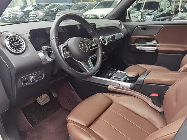 Фото 5 - Mercedes-Benz GLB-Class