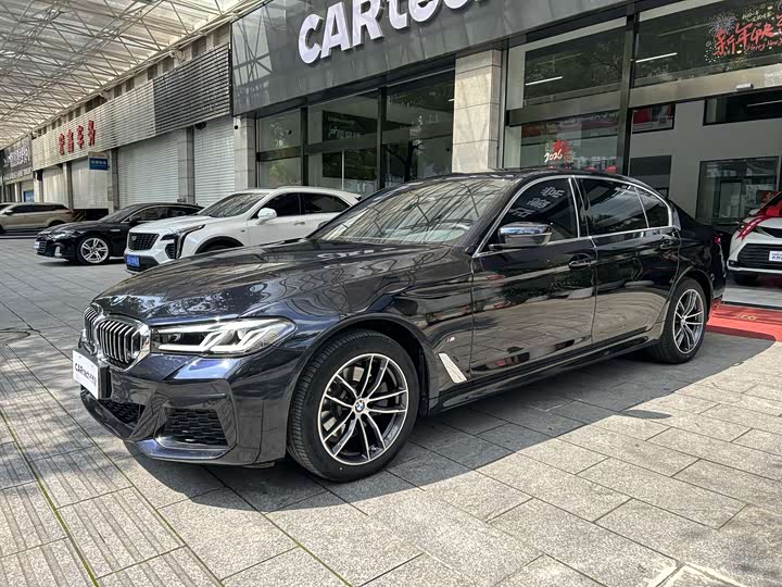 Фото 1 - BMW 5 Series