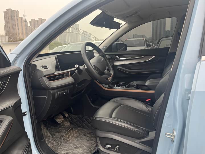 Фото 8 - Exeed LX C-DM Hybrid