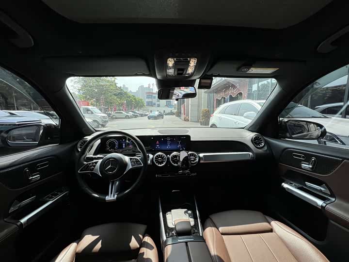 Фото 7 - Mercedes-Benz GLB-Class