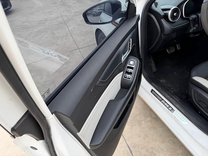 Фото 7 - MG Motor 6