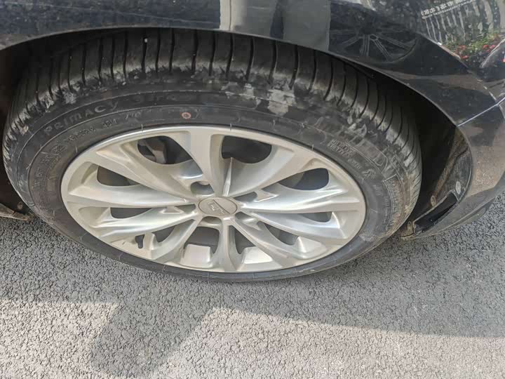 Photo 8 - Cadillac CT5