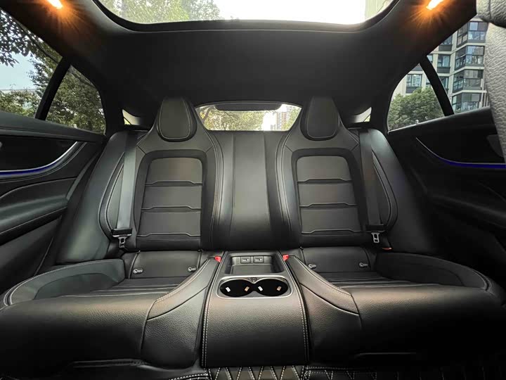 Фото 9 - Mercedes-Benz AMG GT