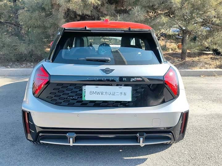 Фото 3 - Mini Cooper JCW