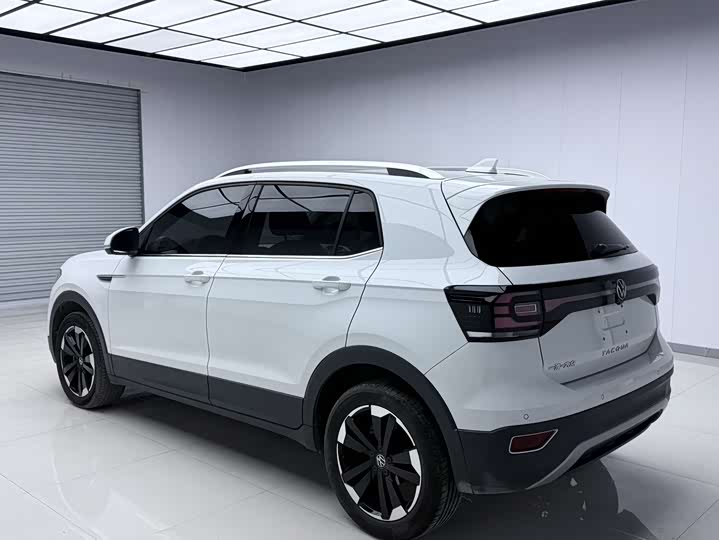 Фото 6 - Volkswagen Tacqua