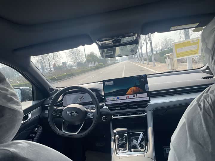 Фото 9 - Geely Preface