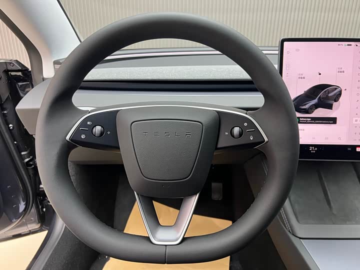 Фото 6 - Tesla Model 3
