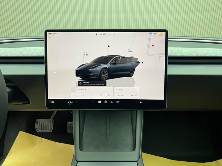 Фото 8 - Tesla Model 3