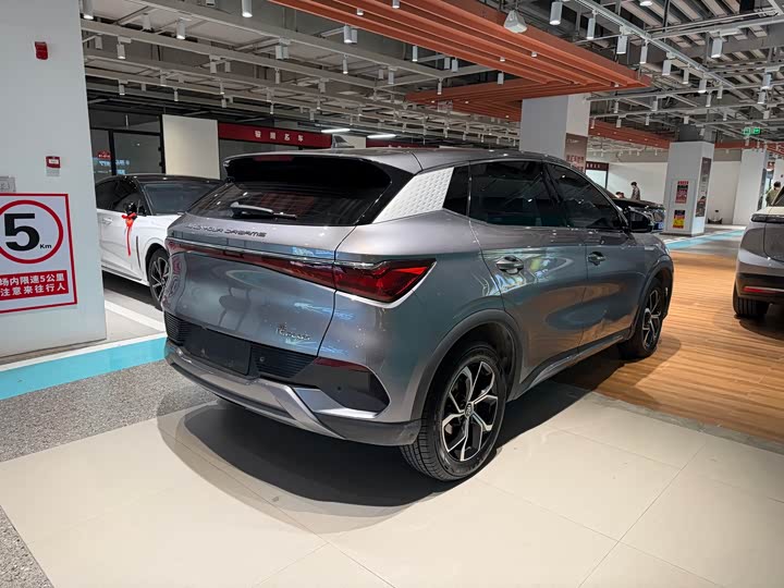 Фото 8 - BYD Yuan Plus