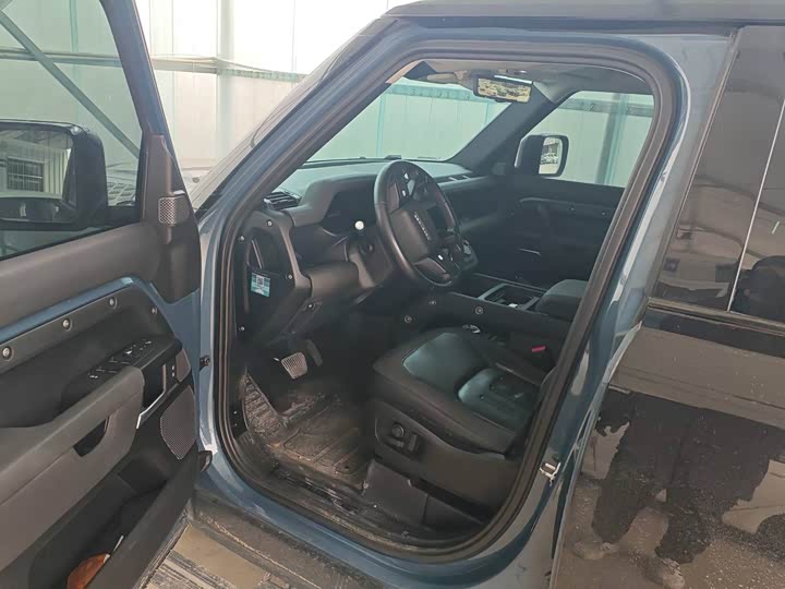 Фото 6 - Land Rover Defender