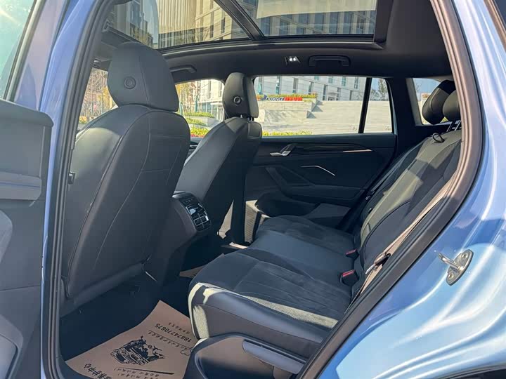 Фото 8 - Volkswagen Tiguan L Pro