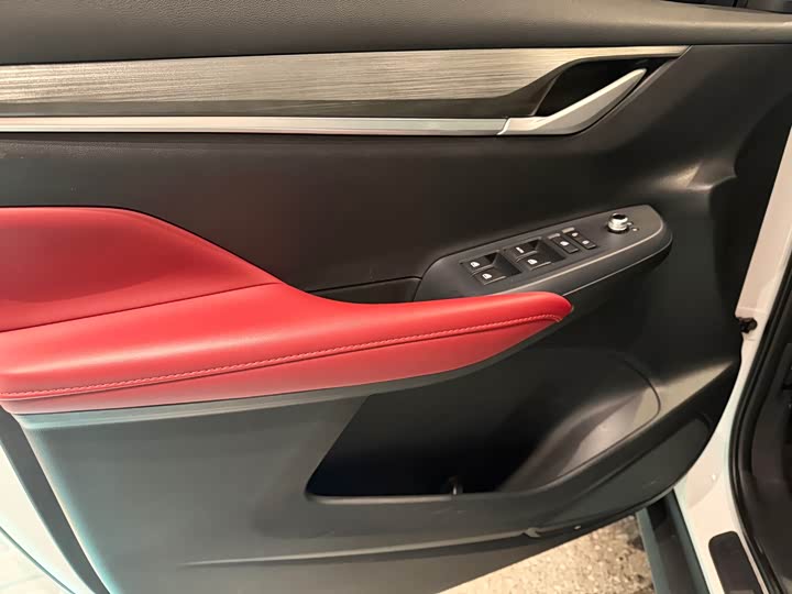 Фото 9 - Changan CS55 Plus