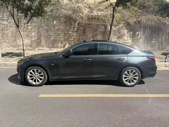 Photo 4 - Cadillac CT5