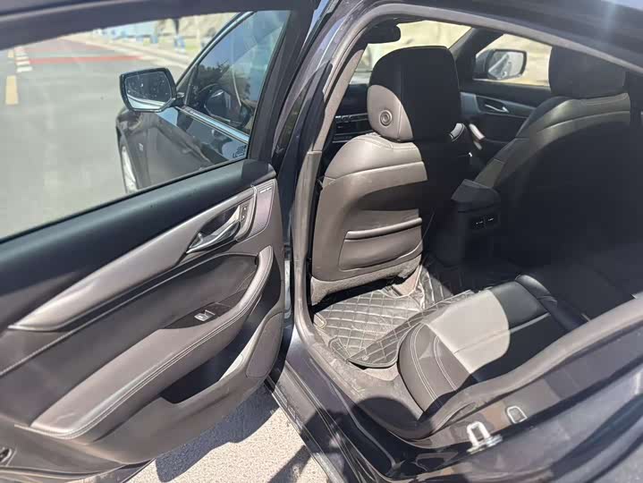 Photo 9 - Cadillac CT5