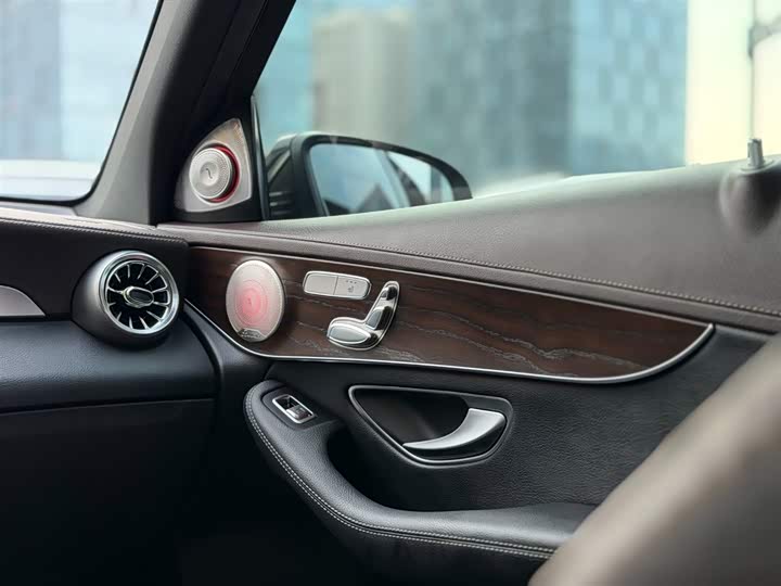 Фото 7 - Mercedes-Benz GLC-Class