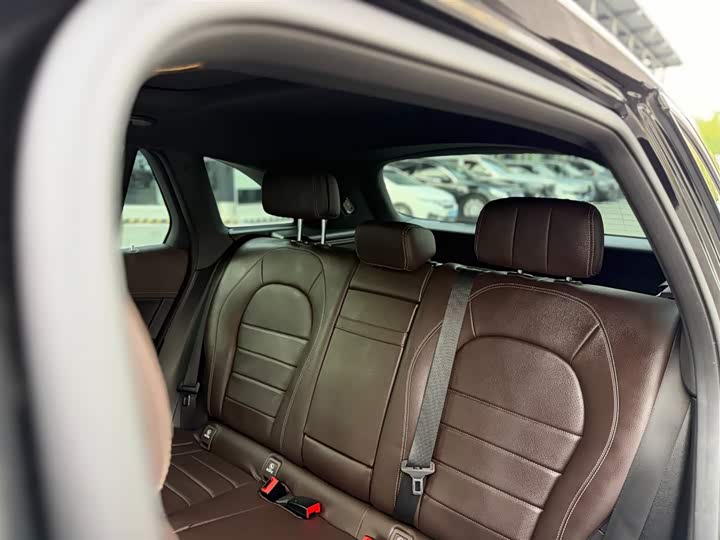 Фото 8 - Mercedes-Benz GLC-Class