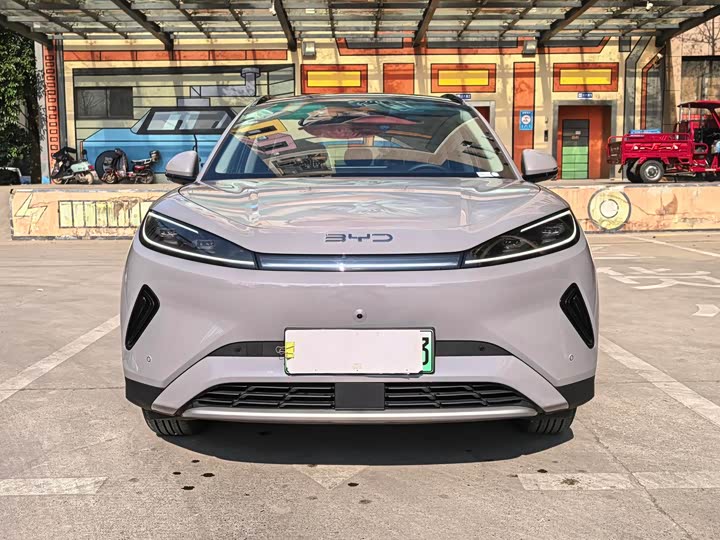 Photo 2 - BYD Sea Lion 05 EV