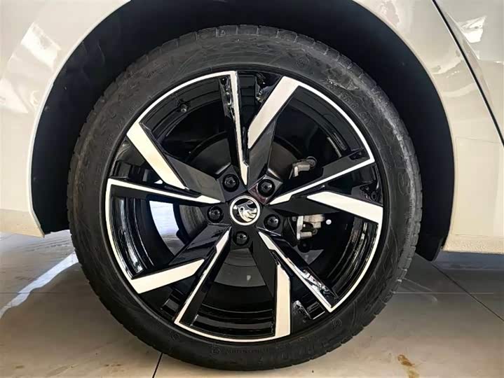 Фото 6 - Skoda Octavia Pro