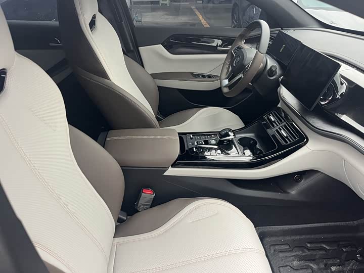 Фото 9 - BYD Qin Plus