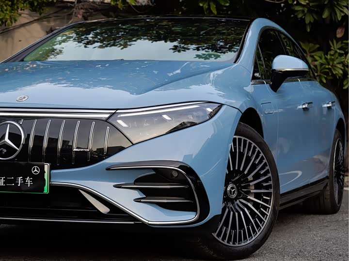 Фото 8 - Mercedes-Benz EQS