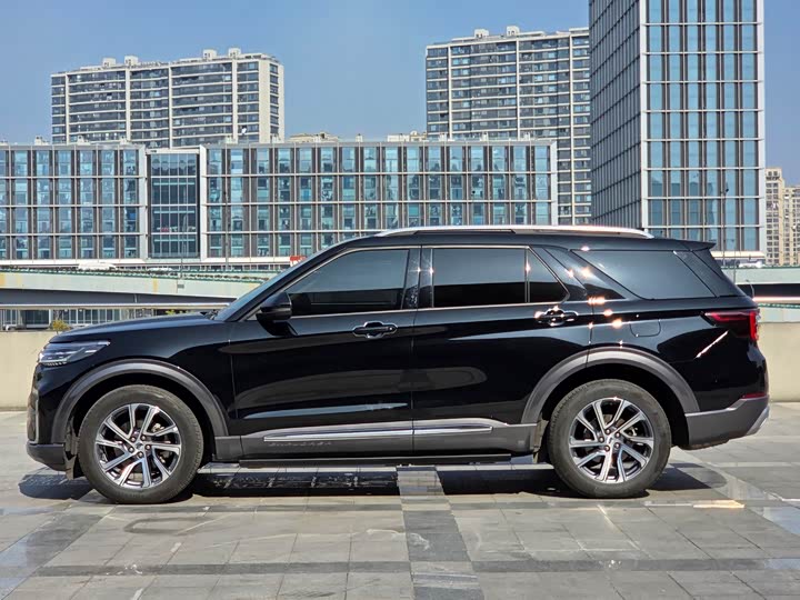 Фото 3 - Ford Explorer