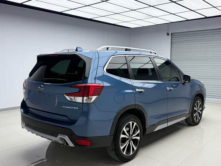 Photo 4 - Subaru Forester