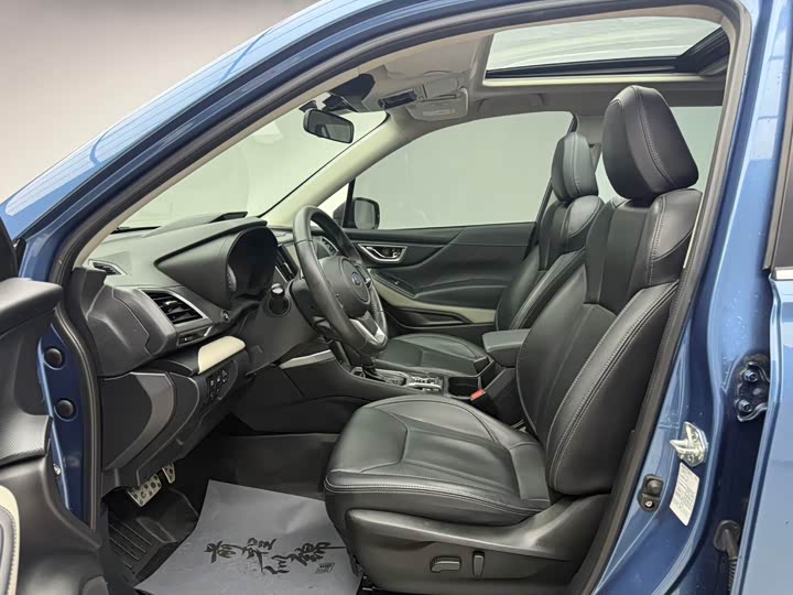 Photo 7 - Subaru Forester