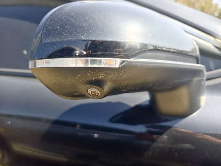 Photo 5 - Changan UNI-T