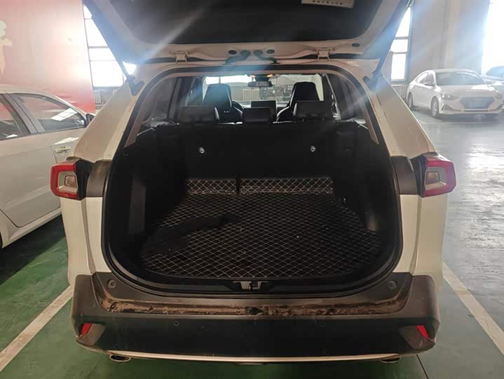 Photo 4 - Toyota Wildlander