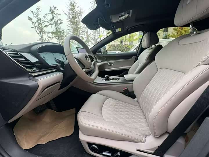 Фото 4 - BYD Han